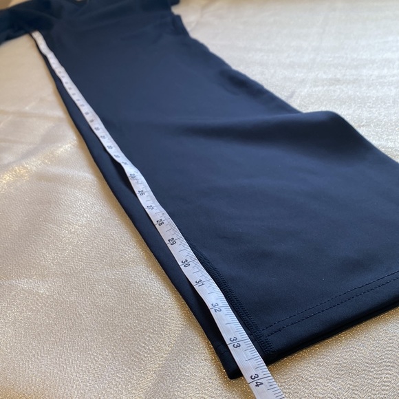 NWT Black womans size medium mizuno performance black pants - Picture 4 of 5